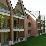 アパートホテル Goelia Du Parc ゴンヌヴィル・シュル・オンフロール