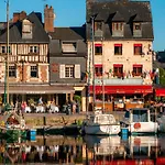 Goelia Du Parc ゴンヌヴィル・シュル・オンフロール